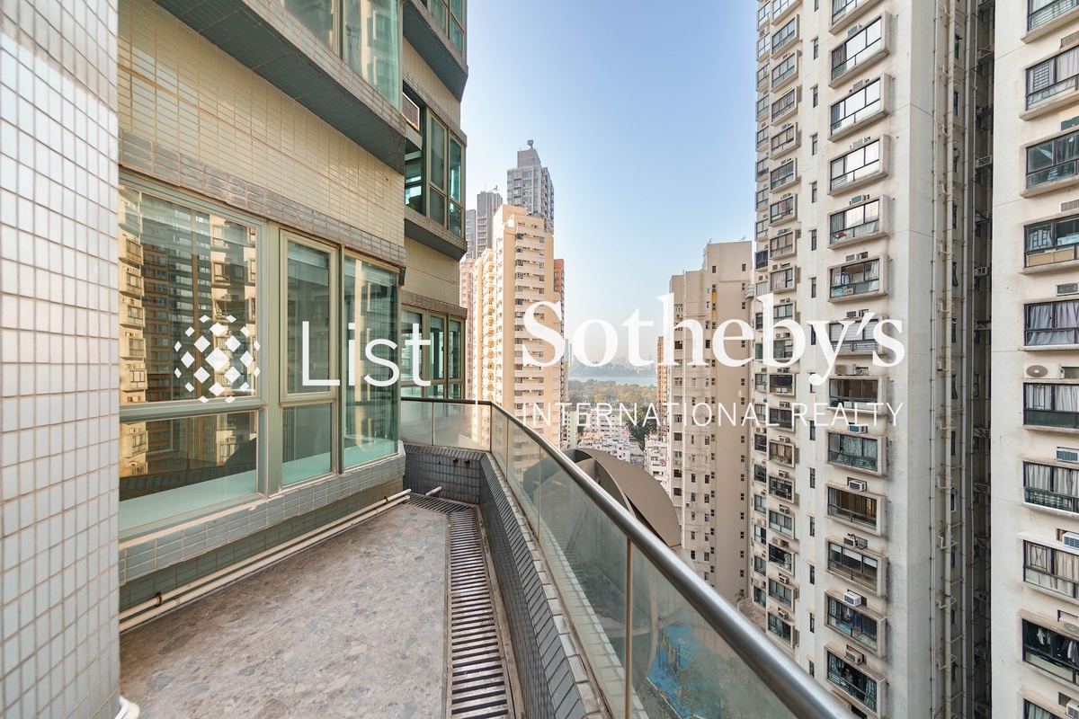 Y.I Y.I | Private Terrace off Master Bedroom