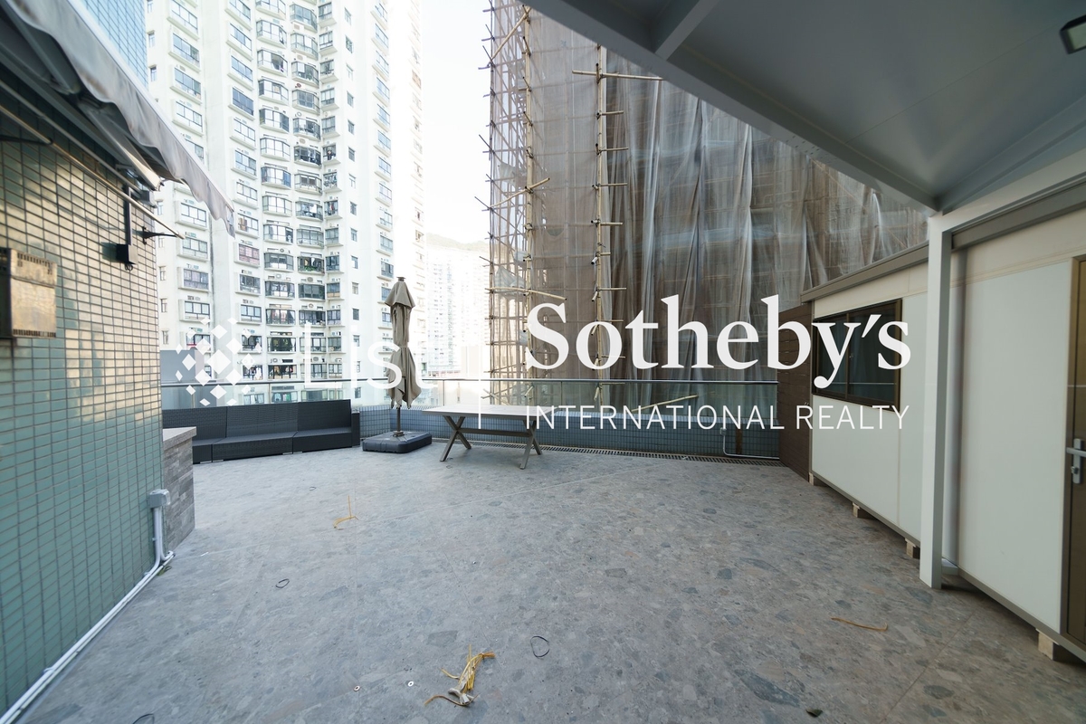 Y.I Y.I | Private Terrace off Master Bedroom