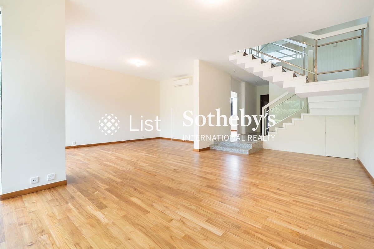 Helene Court 喜蓮閣 | Living and Dining Room