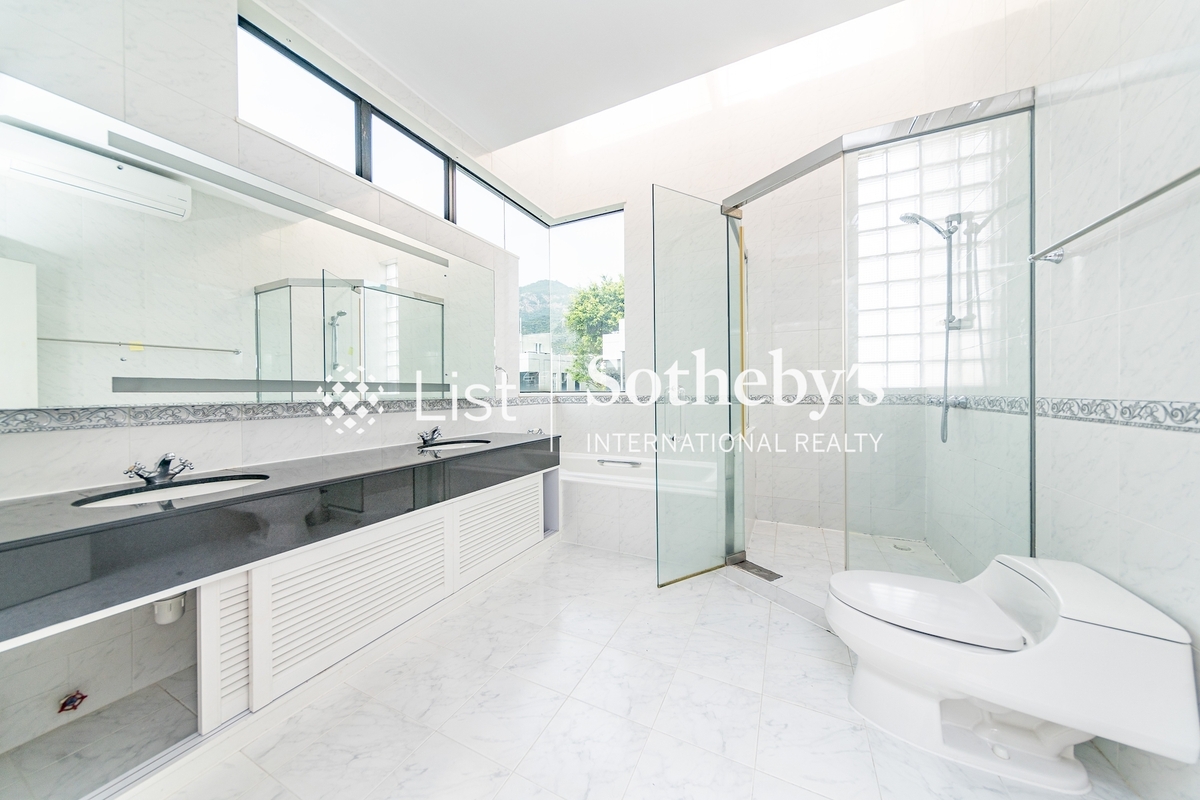 Helene Court 喜蓮閣 | Master Bathroom