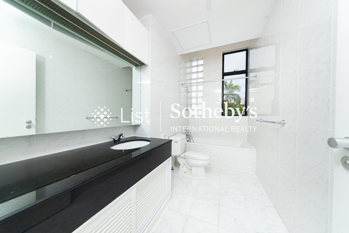Helene Court 喜蓮閣 |  Second Ensuite Bathroom