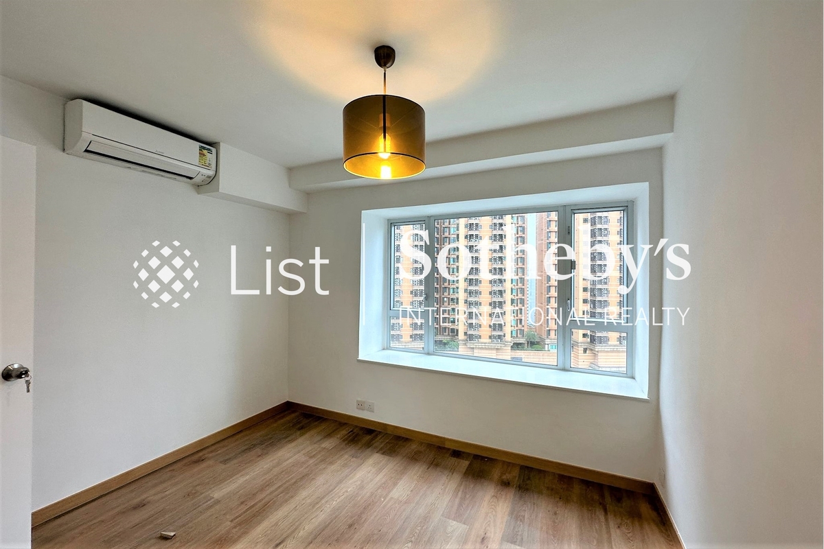 Caroline Height 嘉蘭閣 | Second Bedroom