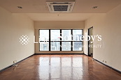 2 Old Peak Road 旧山顶道2号 | Living and Dining Room