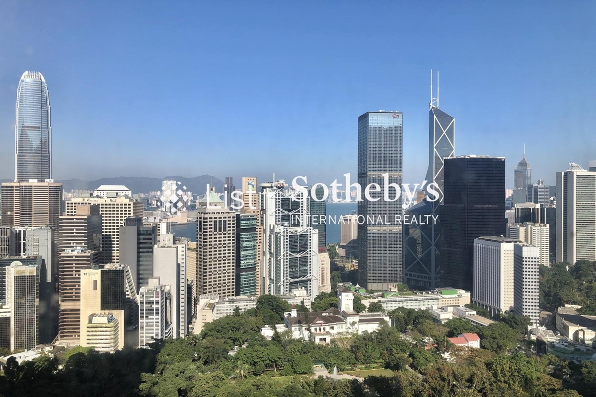 2 Old Peak Road 舊山頂道2號 | View from Living and Dining Room