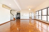 2 Old Peak Road 舊山頂道2號 | Living and Dining Room