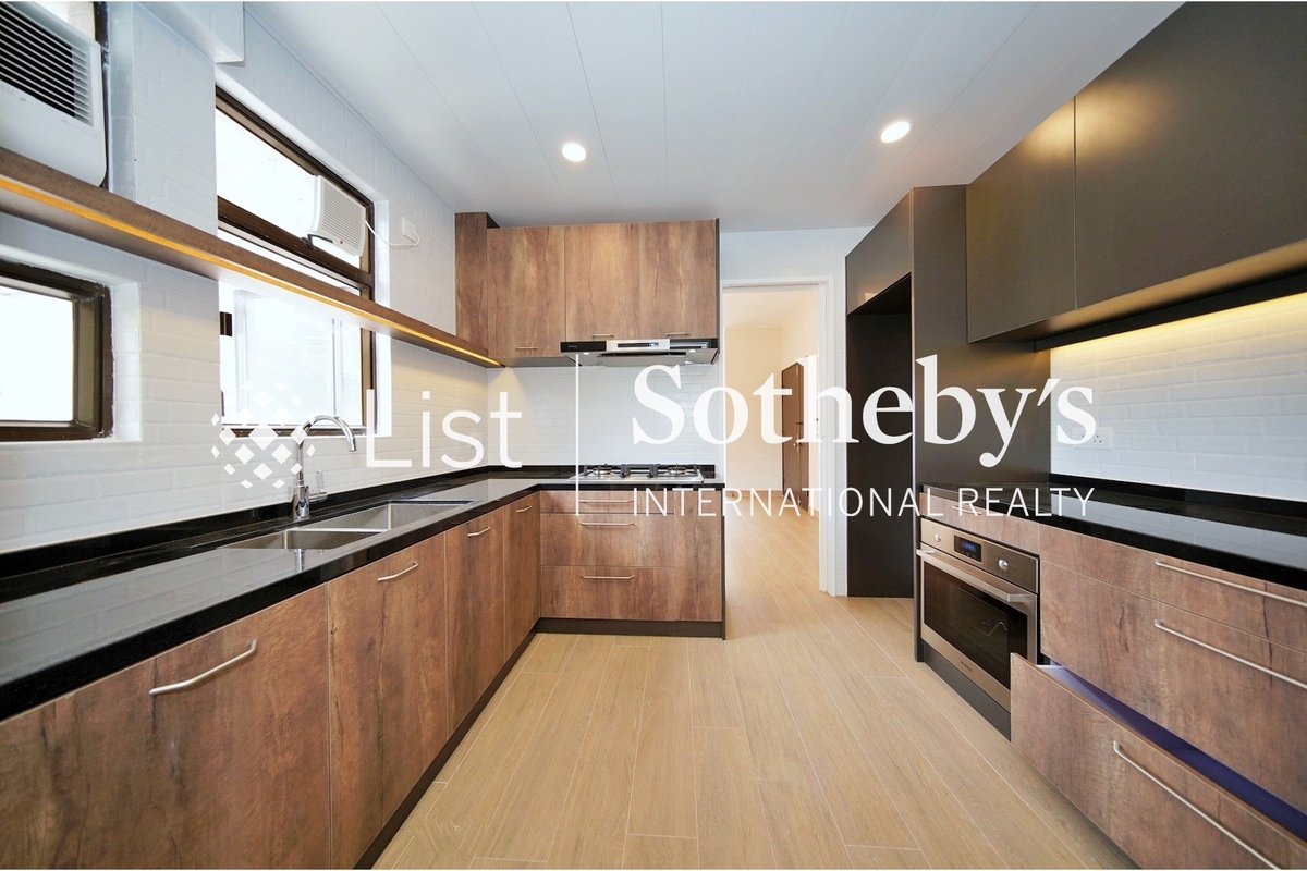 2 Old Peak Road 舊山頂道2號 | Kitchen