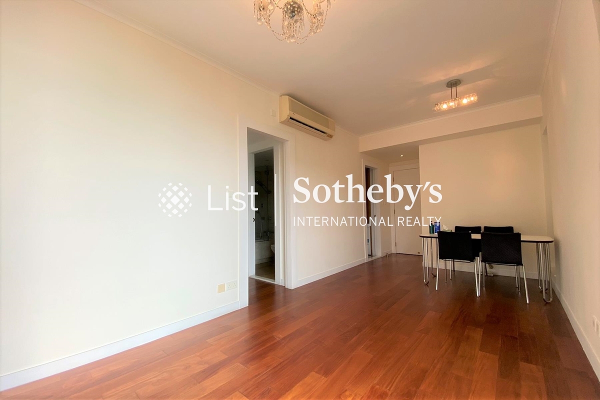 Residence Bel-Air Phase 1 貝沙灣第1期 | Living and Dining Room