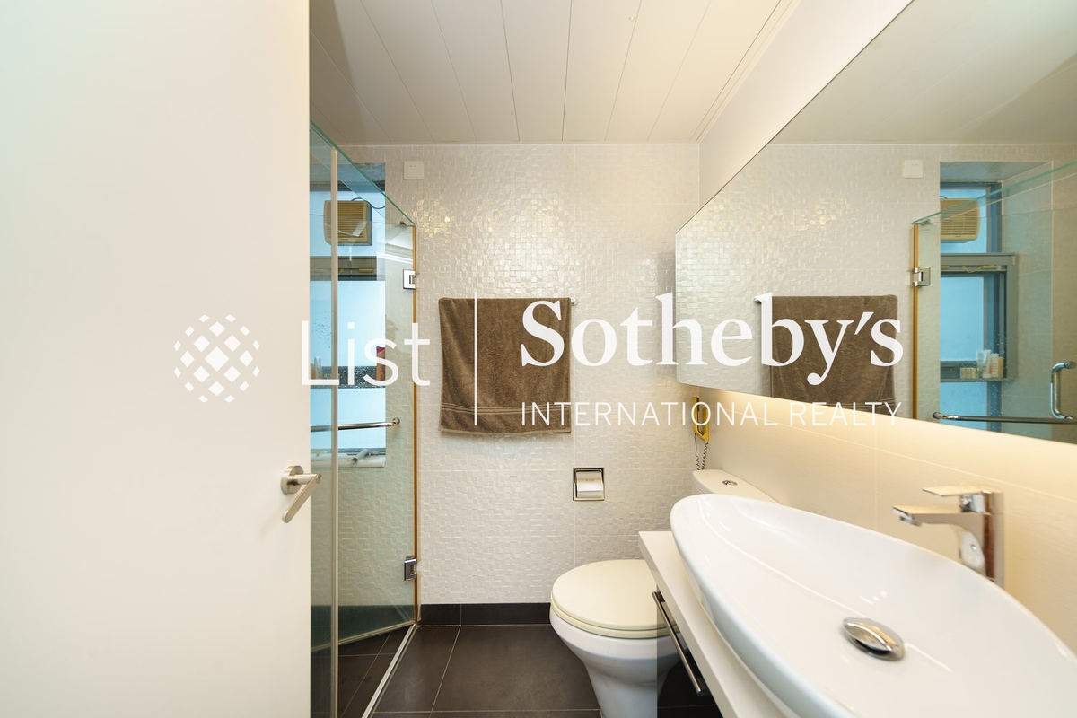 Residence Bel-Air Phase 1 貝沙灣第1期 | Guest Bathroom