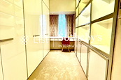 Residence Bel-Air Phase 1 贝沙湾第1期 | Walk-in Closet in Master Bedroom 