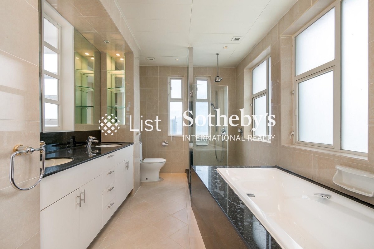12A South Bay Road 南灣道12A號 | Master Bathroom