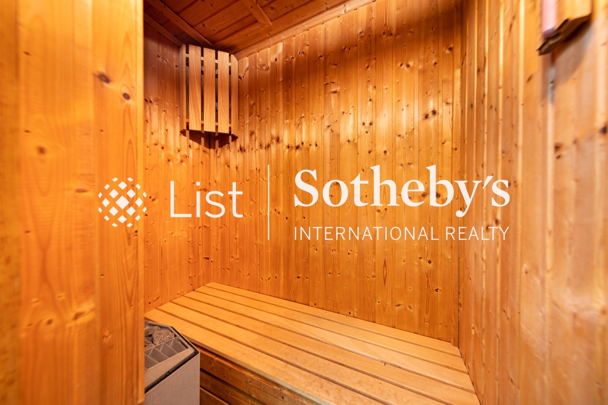 12A South Bay Road 南灣道12A號 | Sauna Room in Master Bathroom