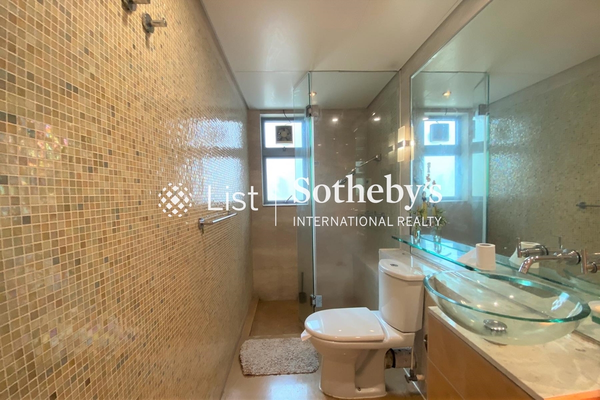 Residence Bel-Air Phase 1 貝沙灣第1期 | Guest Bathroom