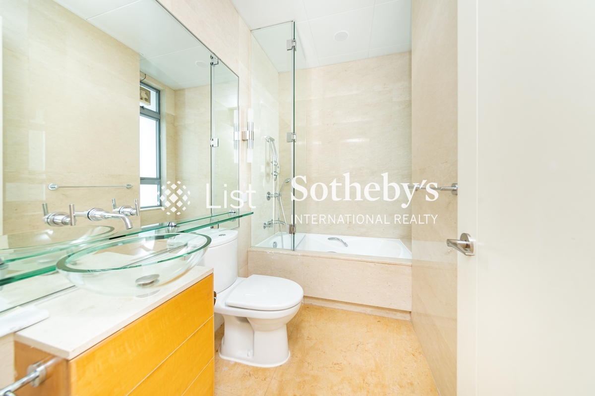 Residence Bel-Air Phase 1 貝沙灣第1期 | Guest Bathroom