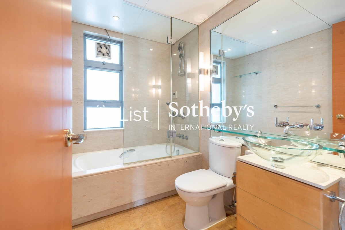 Residence Bel-Air Phase 2 South Tower 贝沙湾 2期 南岸 | Guest Bathroom