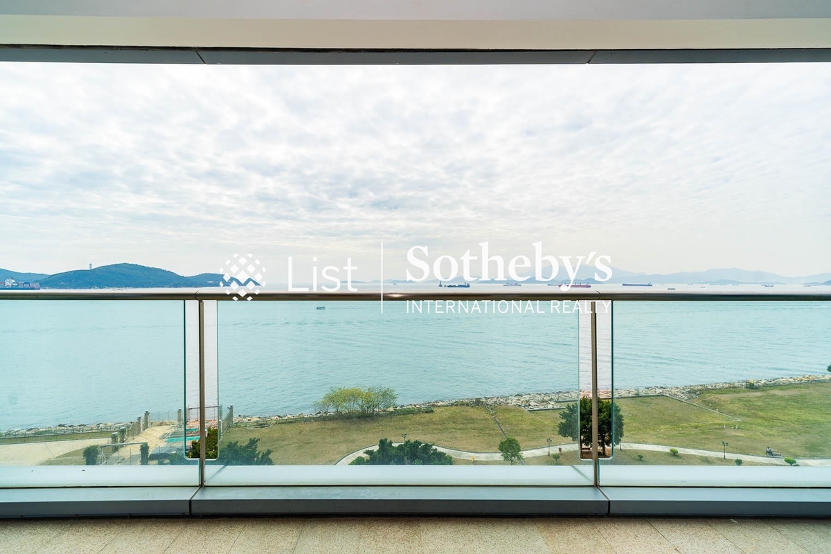 Residence Bel-Air Phase 2 South Tower 贝沙湾 2期 南岸 | Balcony off Living and Dining Room