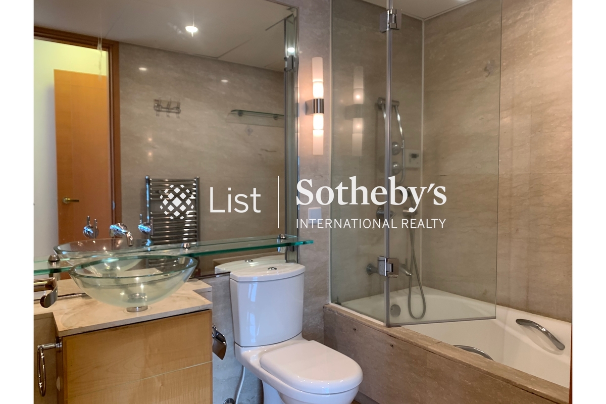 Residence Bel-Air Phase 2 South Tower 貝沙灣 2期 南岸 | Master Bathroom