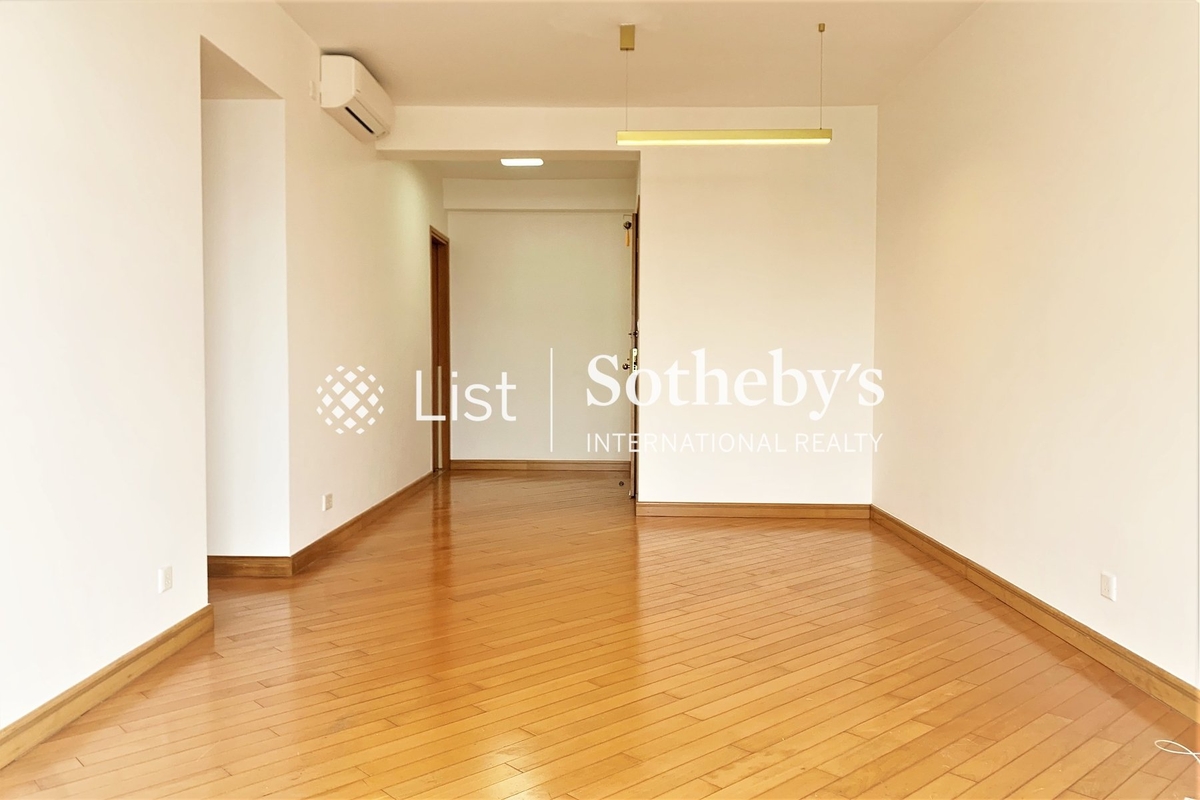 Residence Bel-Air Phase 2 South Tower 貝沙灣 2期 南岸 | Living and Dining Room