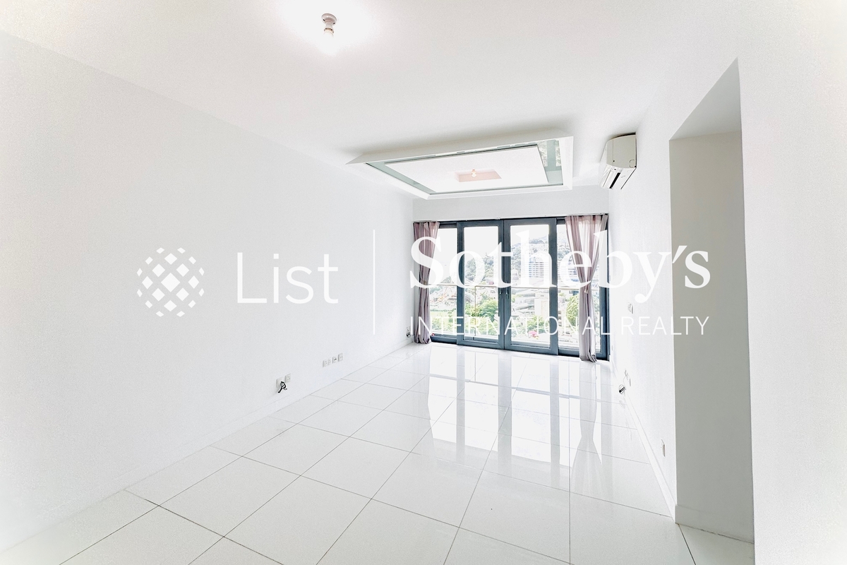 Residence Bel-Air Phase 2 South Tower 貝沙灣 2期 南岸 | Living and Dining Room