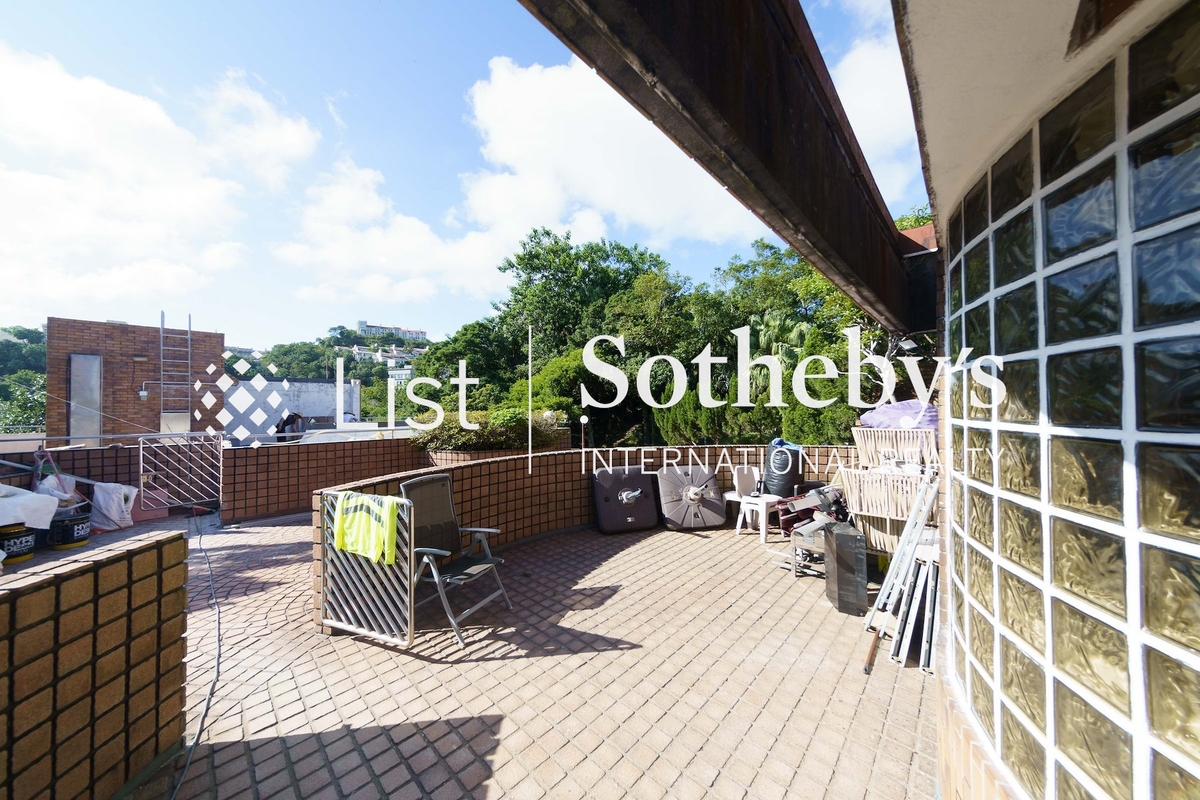 Orient Crest 東蘆 | Private Terrace off Living and Dining Room