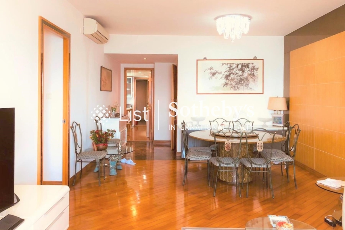 Residence Bel-Air Phase 2 South Tower 貝沙灣 2期 南岸 | Living and Dining Room