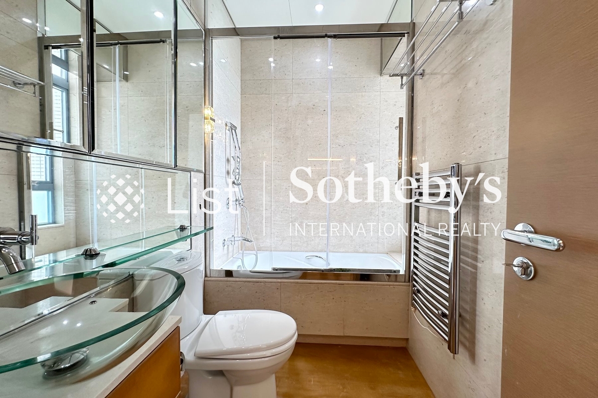 Residence Bel-Air Phase 2 South Tower 貝沙灣 2期 南岸 | Second En-suite Bathroom