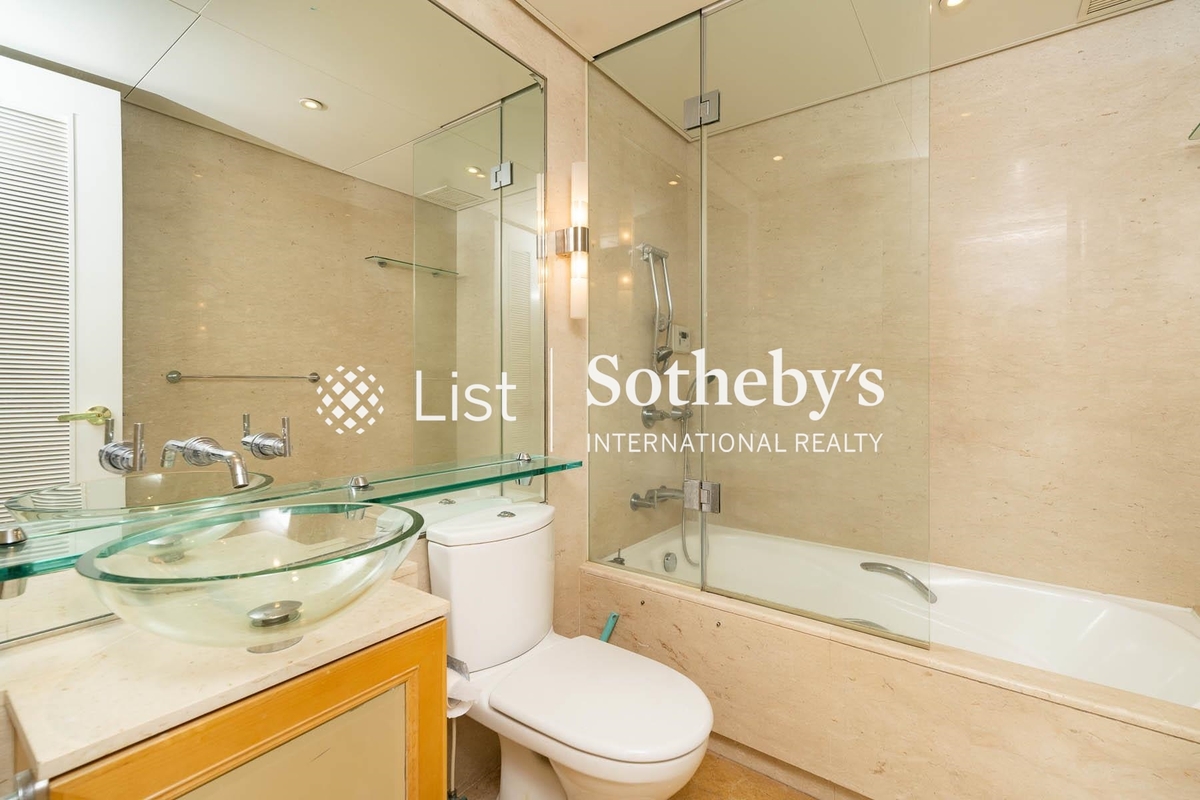 Residence Bel-Air Phase 2 South Tower 貝沙灣 2期 南岸 | Guest Bathroom