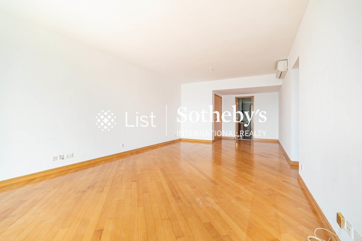 Residence Bel-Air Phase 2 South Tower 貝沙灣 2期 南岸 | Living and Dining Room