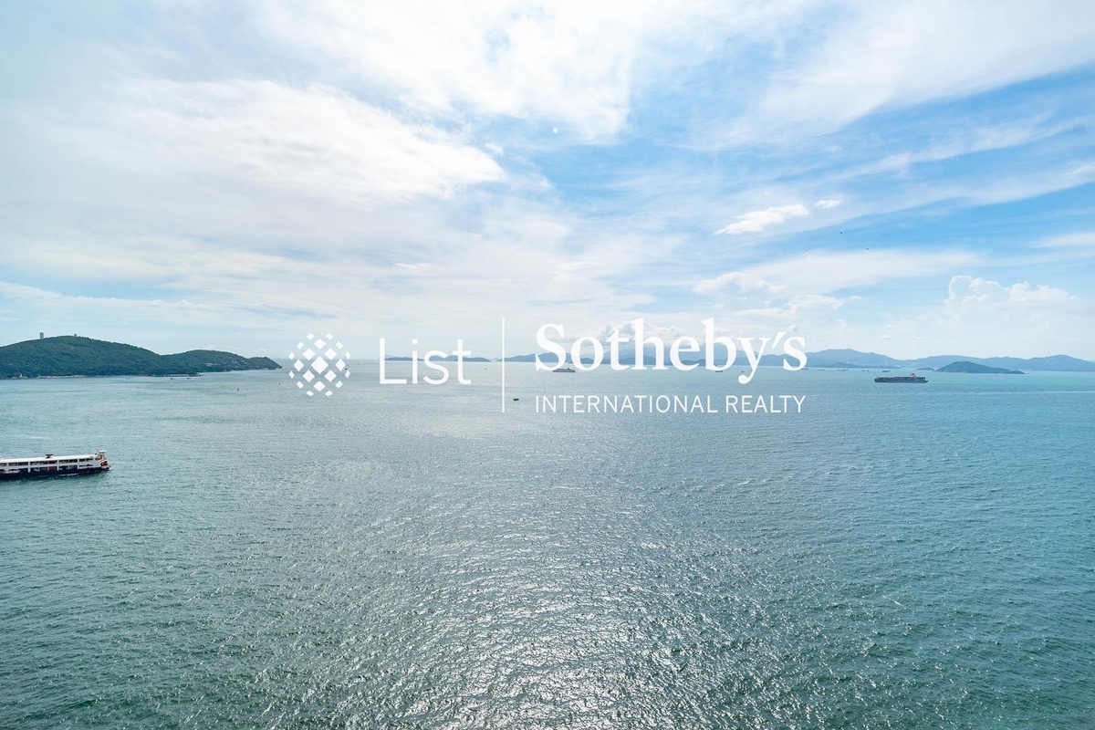 Residence Bel-Air Phase 2 South Tower 貝沙灣 2期 南岸 | View from Living and Dining Room