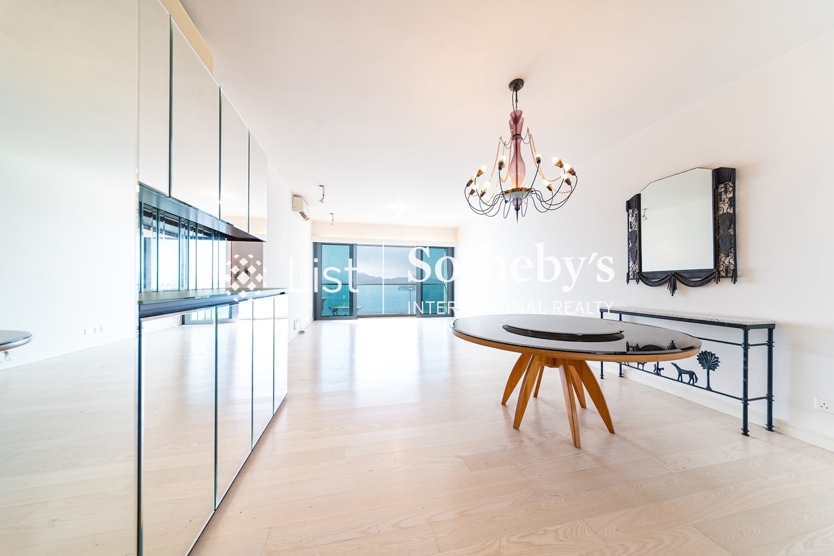 Residence Bel-Air Phase 2 South Tower 貝沙灣 2期 南岸 | Living and Dining Room