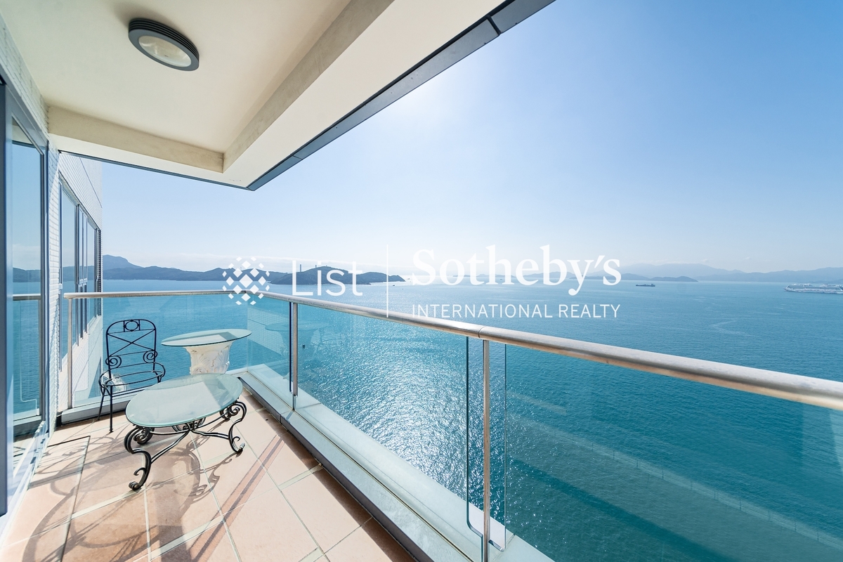 Residence Bel-Air Phase 2 South Tower 貝沙灣 2期 南岸 | Balcony off Living and Dining Room