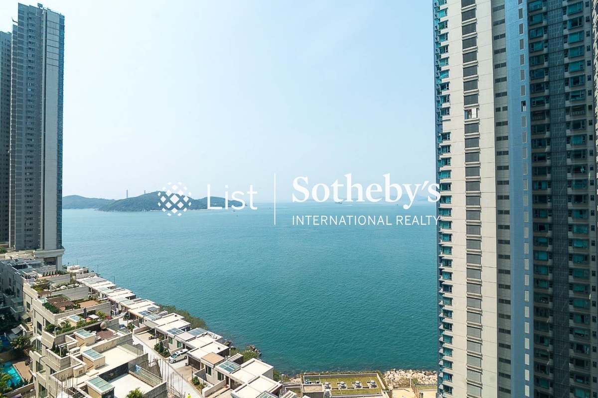 Residence Bel-Air Phase 6 - Bel-Air No. 8 貝沙灣第六期 - Bel-Air No. 8 | View from Living and Dining Room