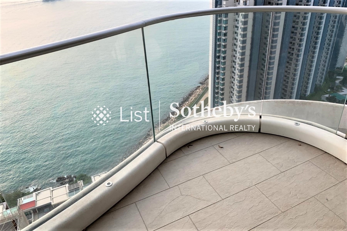 Residence Bel-Air Phase 6 - Bel-Air No. 8 貝沙灣第六期 - Bel-Air No. 8 | Balcony off Living and Dining Room