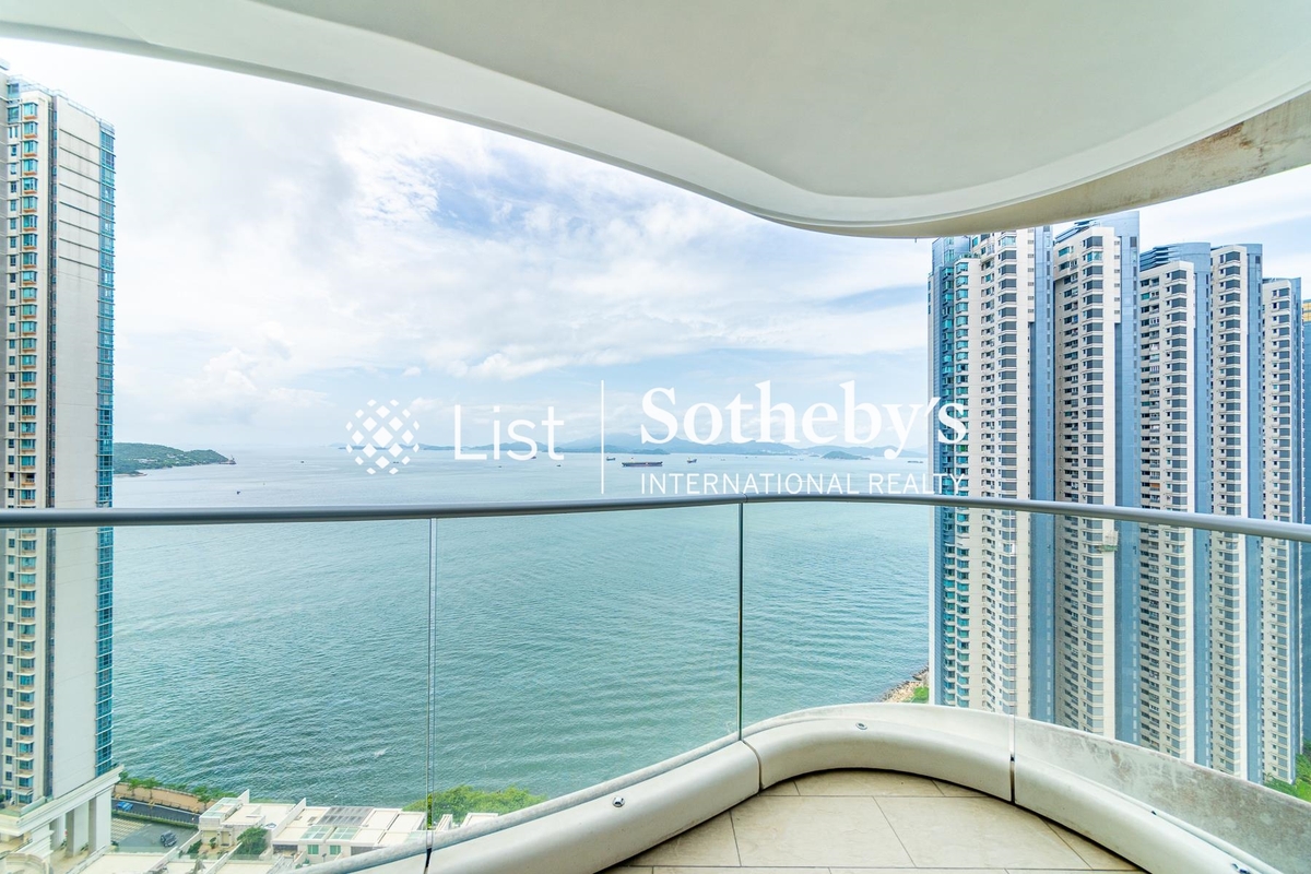 Residence Bel-Air Phase 6 - Bel-Air No. 8 貝沙灣第六期 - Bel-Air No. 8 | Balcony off Living and Dining Rooms