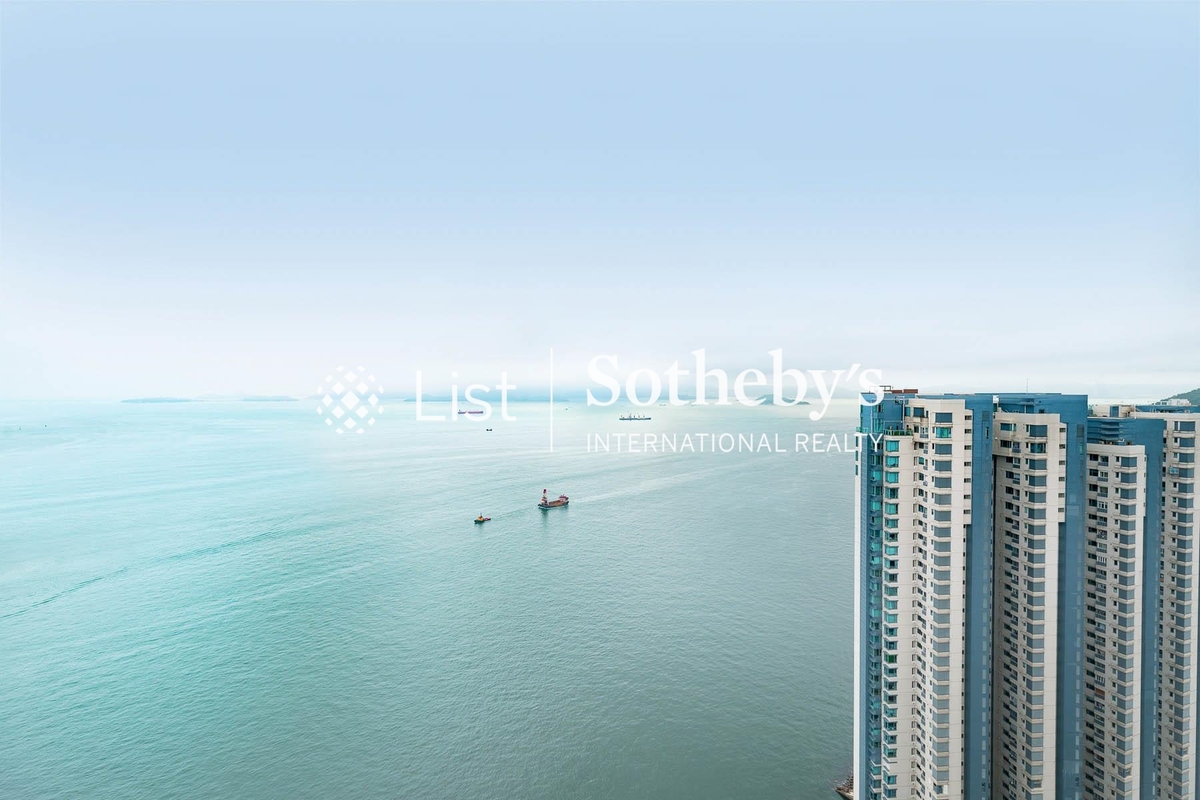 Residence Bel-Air Phase 6 - Bel-Air No. 8 貝沙灣第六期 - Bel-Air No. 8 | View from Living and Dining Room