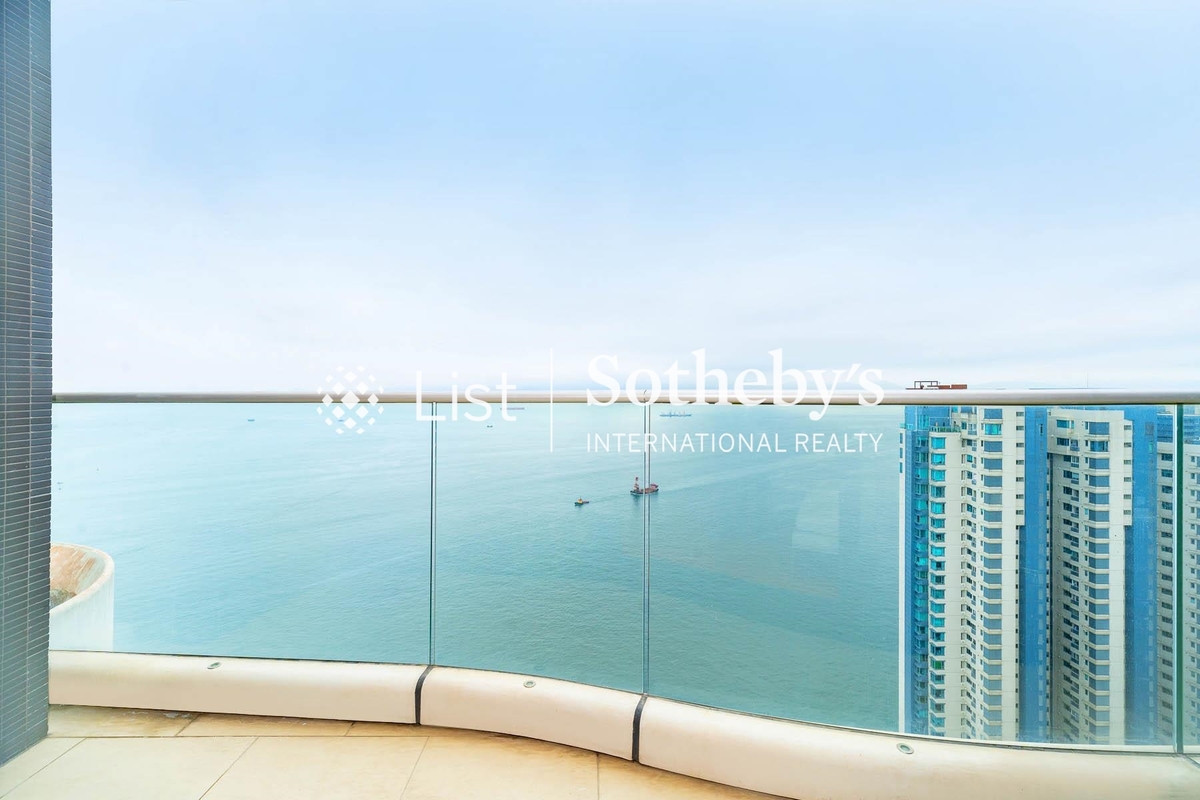 Residence Bel-Air Phase 6 - Bel-Air No. 8 貝沙灣第六期 - Bel-Air No. 8 | Balcony off Living and Dining Room