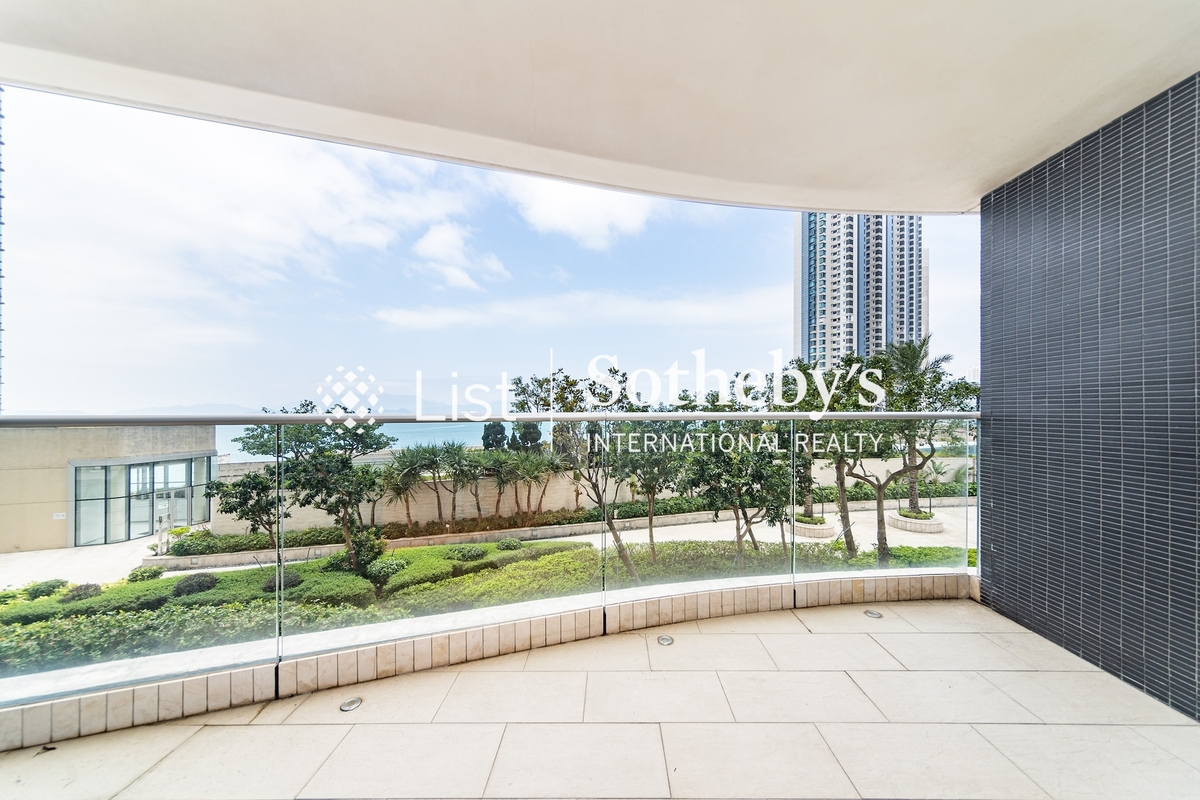 Residence Bel-Air Phase 6 - Bel-Air No. 8 貝沙灣第六期 - Bel-Air No. 8 | Balcony off Living and Dining Room