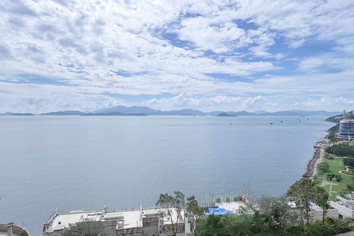 Residence Bel-Air Phase 6 - Bel-Air No. 8 贝沙湾第六期 - Bel-Air No. 8 | View from Living and Dining Room