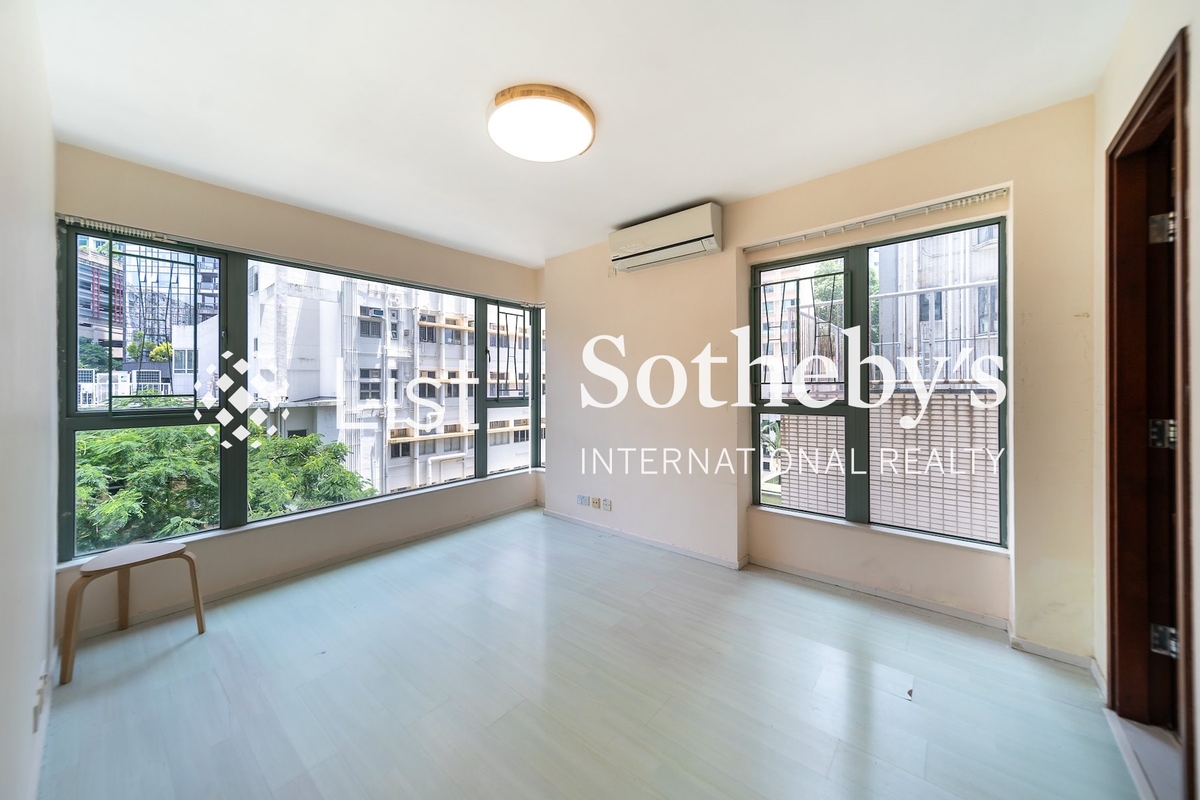 Jardine Summit 渣甸豪庭 | Master Bedroom
