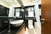Jardine Summit 渣甸豪庭 | Master Bathroom