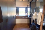 Royal Court 騰黃閣 | Walk-in Closet in Master Bedroom 