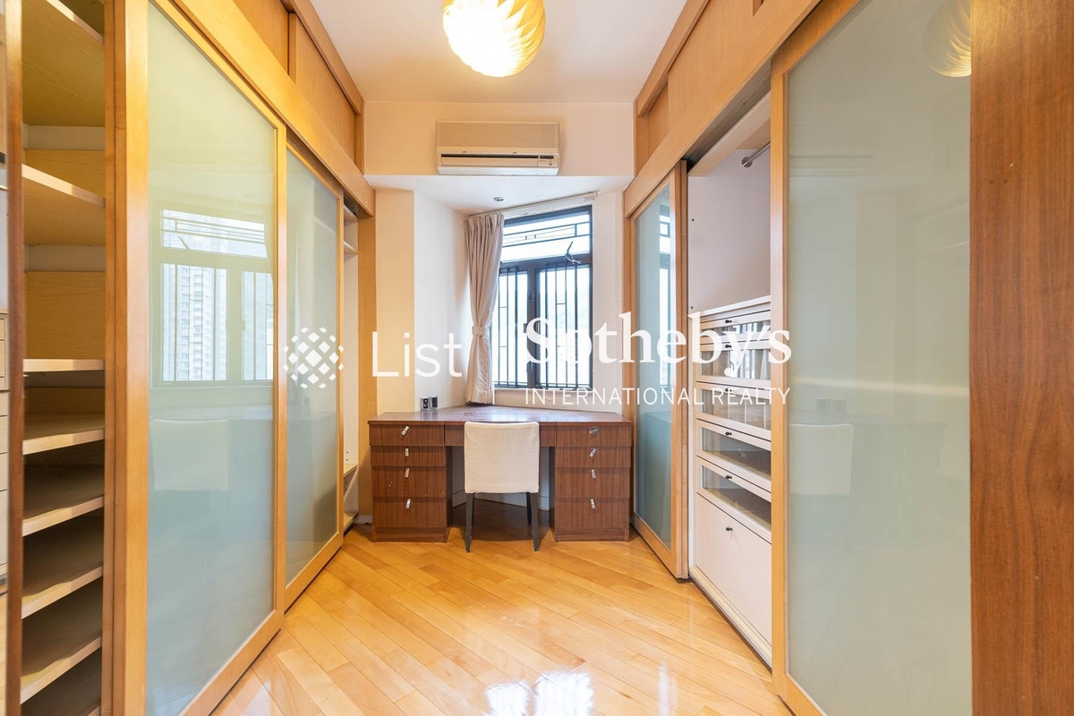 Sunrise Court 兆暉閣 | Study Room and Built-in Wardrobes in Master Bedroom