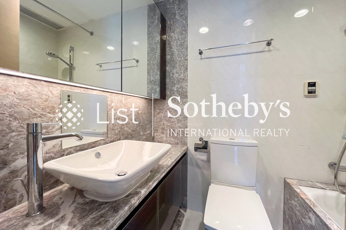 The Sail At Victoria 傲翔灣畔 | Guest Bathroom