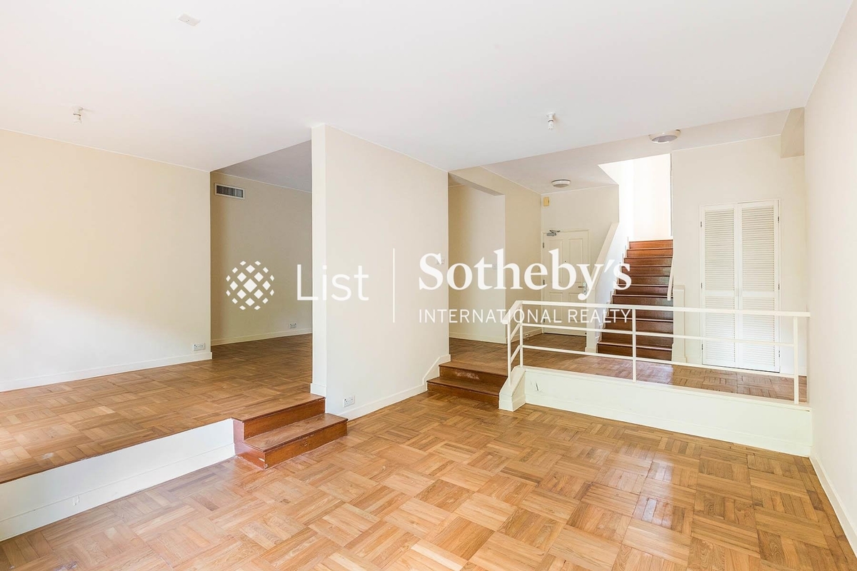 Evergreen Garden 松柏花園 | Living and Dining Rooms