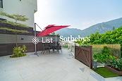 Evergreen Garden 松柏花園 | Private Garden off Living Room
