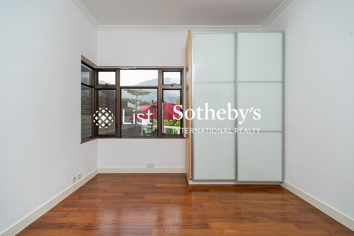 Evergreen Garden 松柏花園 | Second Ensuite Bedroom