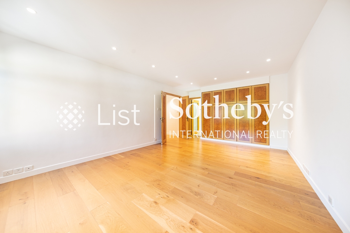 Evergreen Garden 松柏花園 | Second En-suite Bedroom