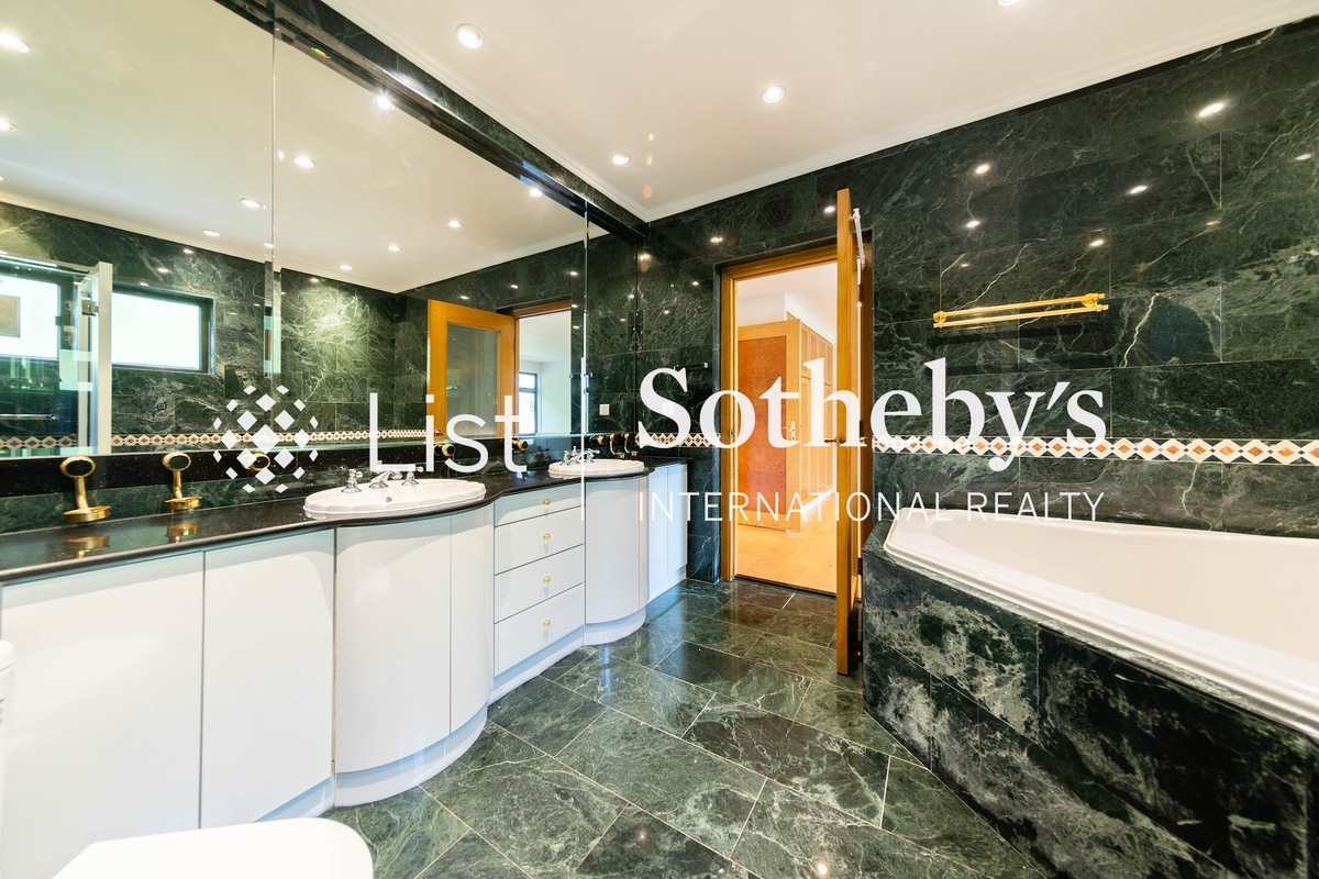 Evergreen Garden 松柏花園 | Master Bathroom