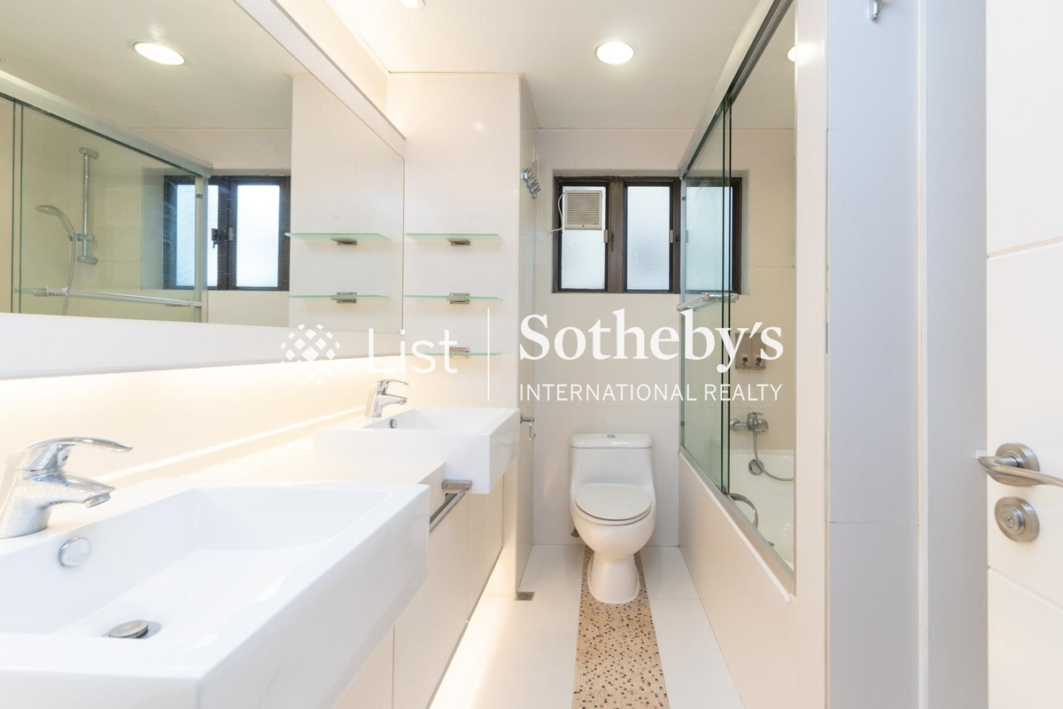 Evergreen Garden 松柏花園 | Master Bathroom