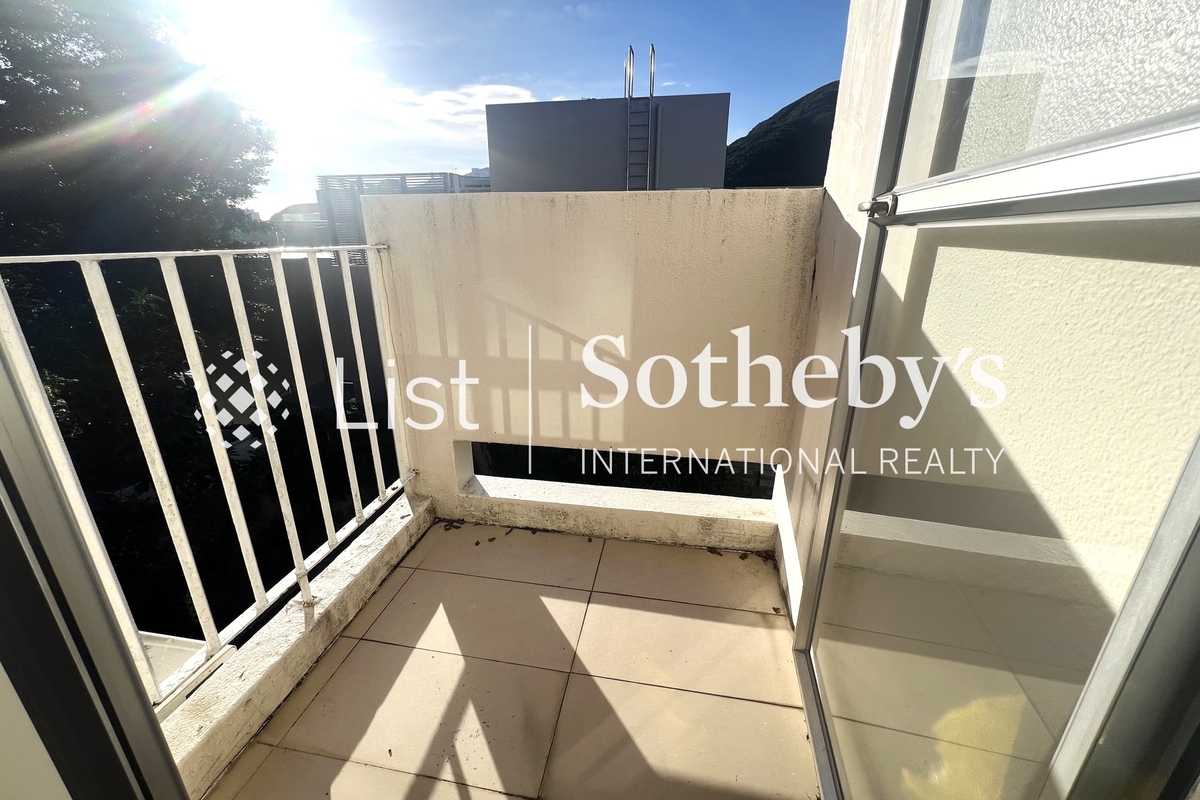 Ann Gardens 安苑 | Balcony off Living Room