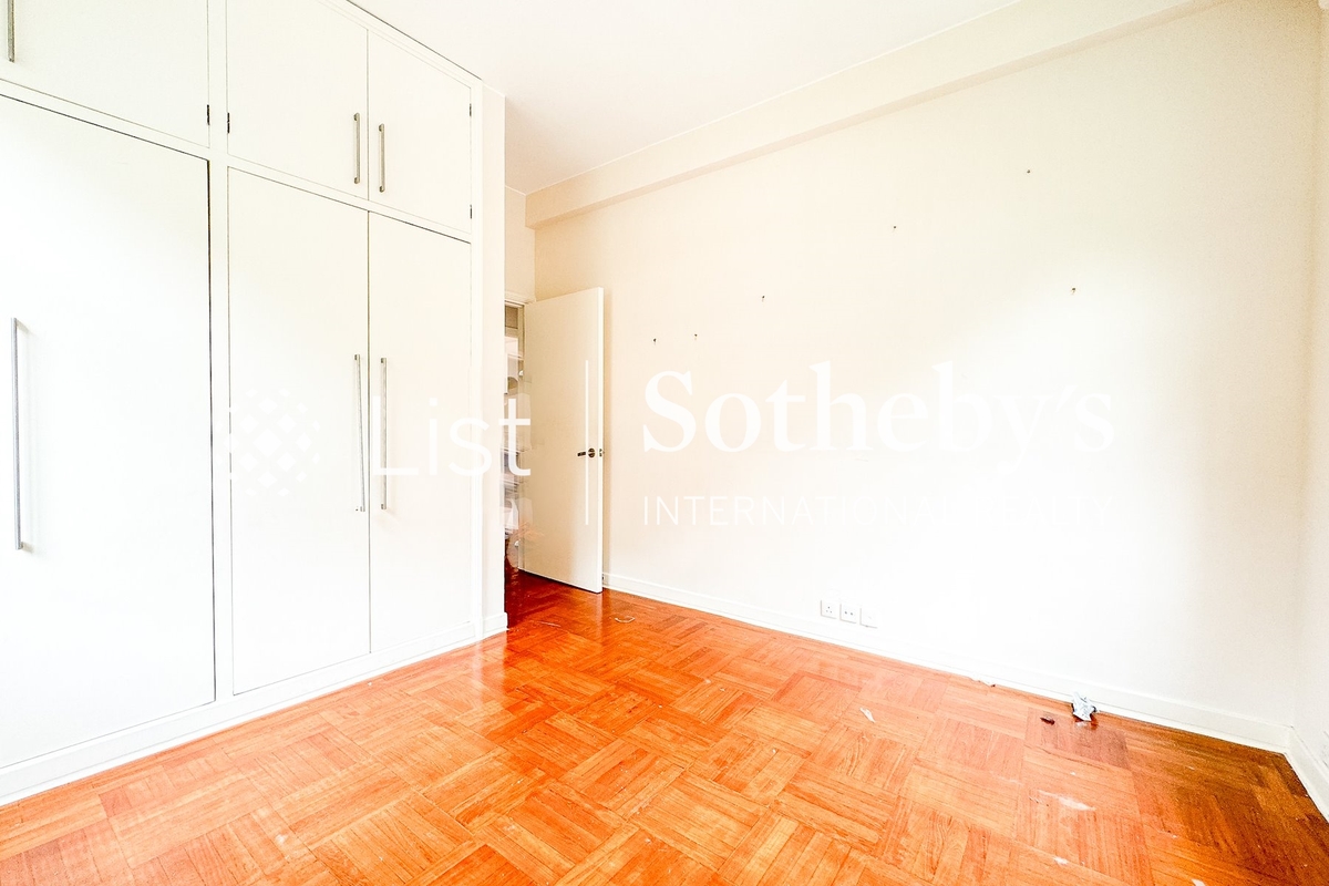 South Bay Villas 南湾新邨 | Master Bedroom